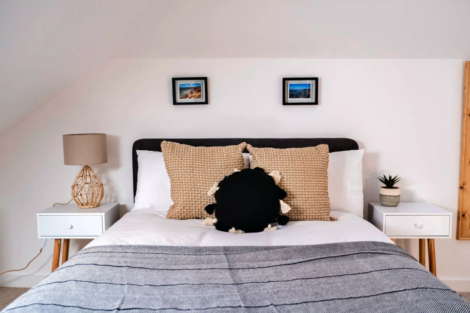 Tolcarne Stay - Luxury Newquay Apartment-Slaapkamer