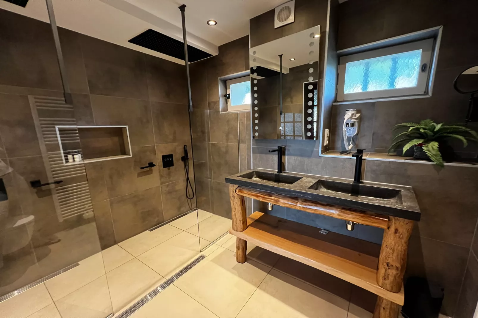 Maison de vacances Lusignac zonder gastverblijf-Badkamer