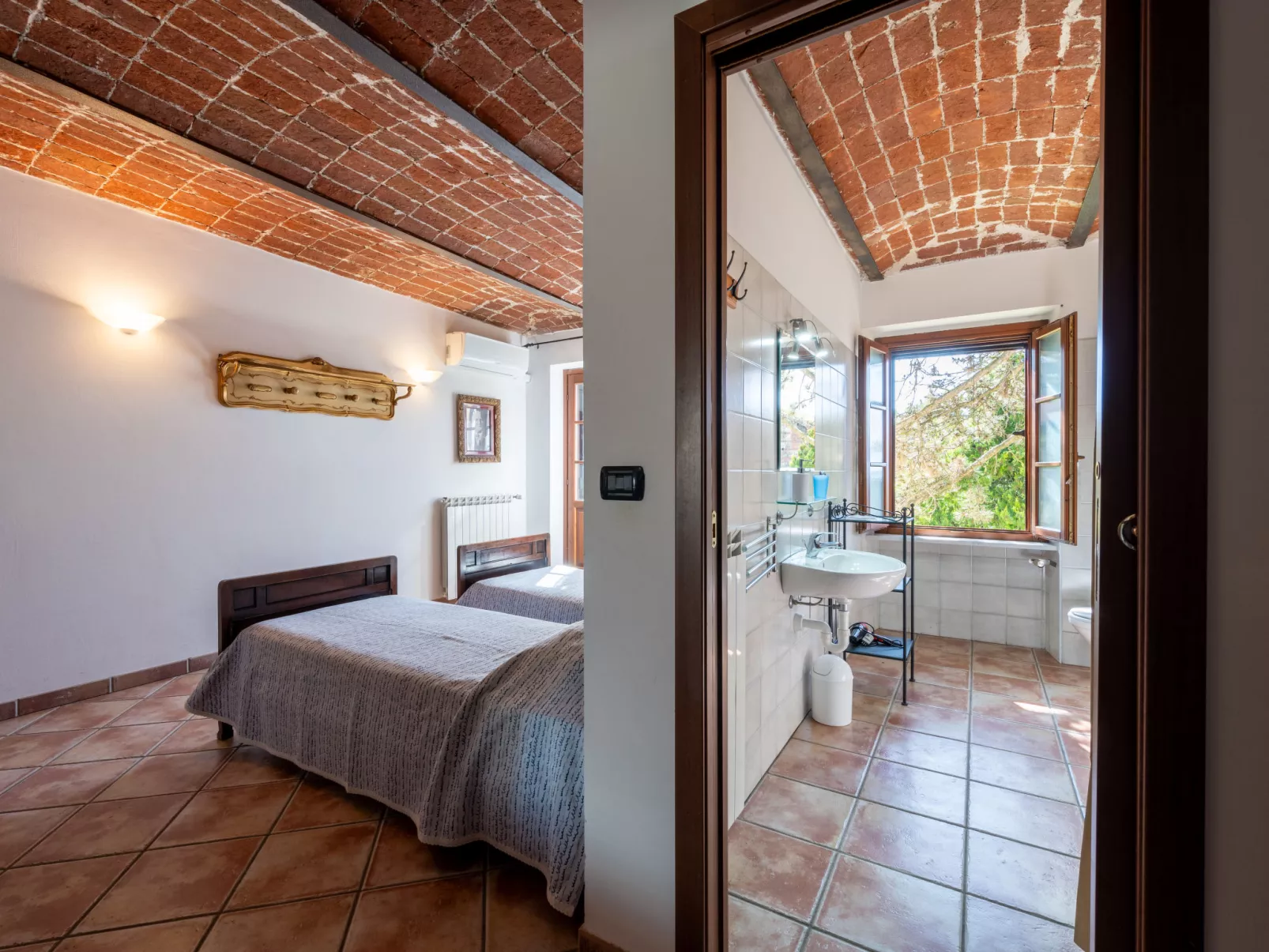 Relais San Desiderio-Binnen