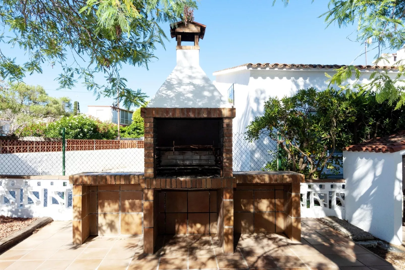 1215 BAIX CAMP casa con jardin-Uitzicht zomer