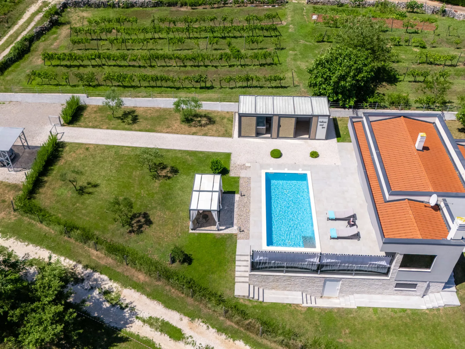 Villa Romantica-Buiten