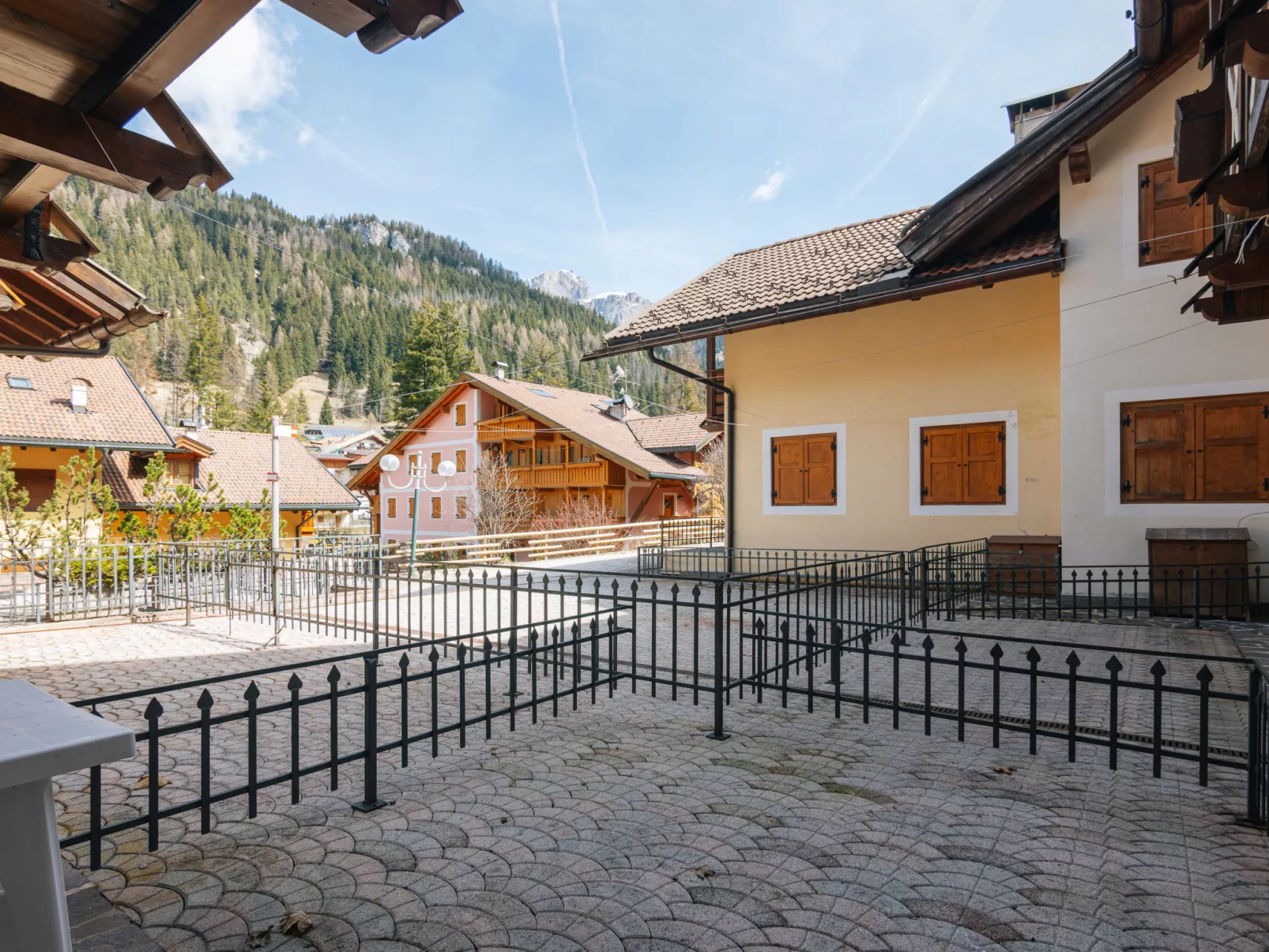 Corte dei Larici-Buiten