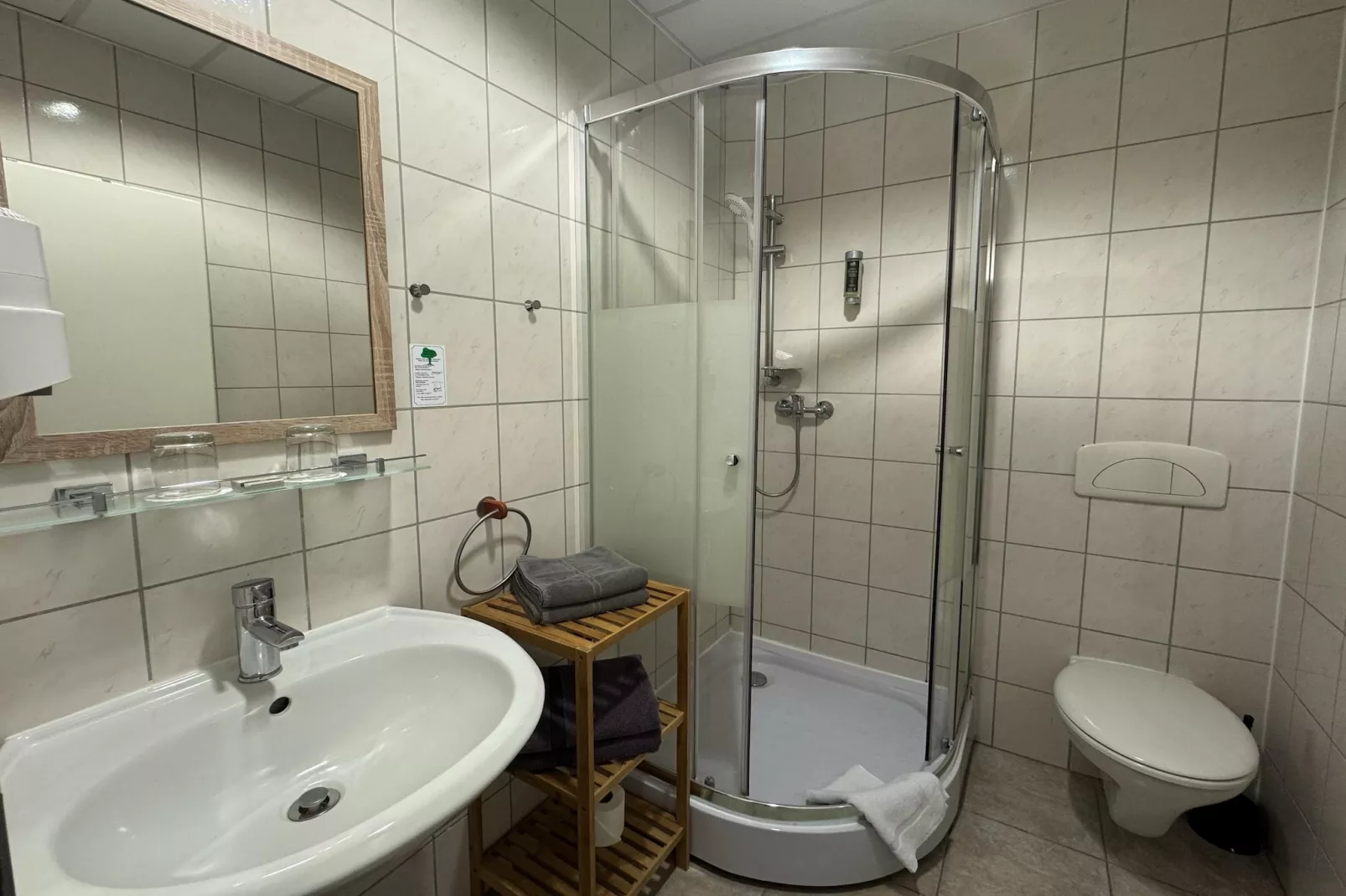Residence Park am Schweriner See / 2-Raum-App im 2 Stock 60 qm-Badkamer