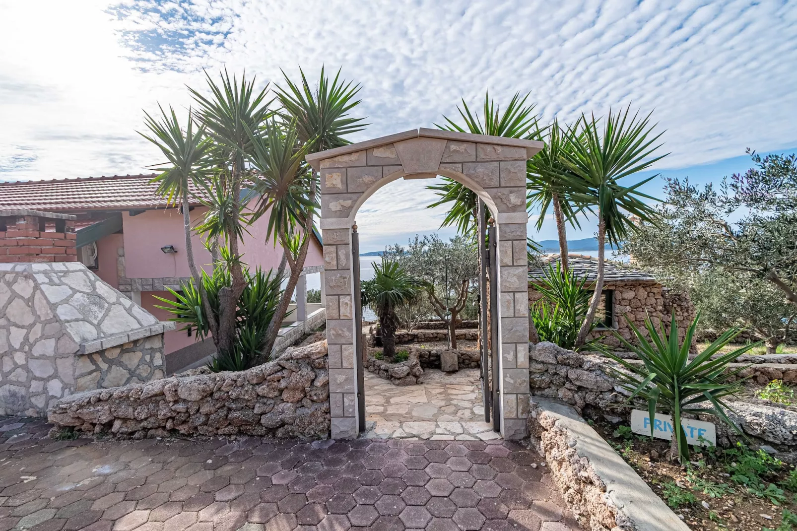 Villa Sea Edge - Three Bedroom Villa with Sea View-Uitzicht
