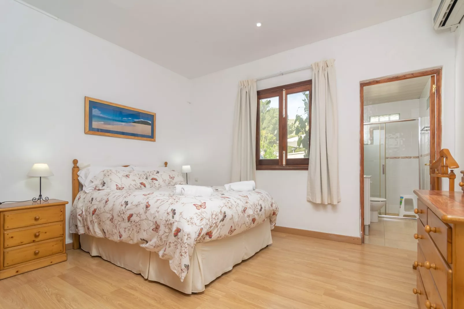 Villa Luna-Image-tags.