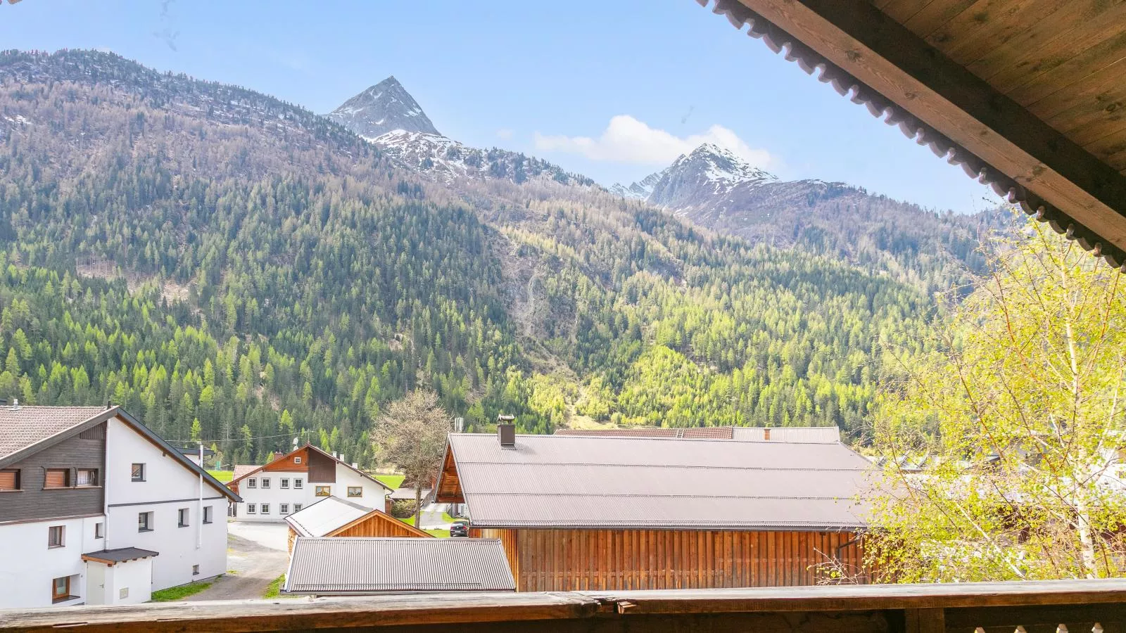 Schweizerhof Ringelblume-Uitzicht zomer