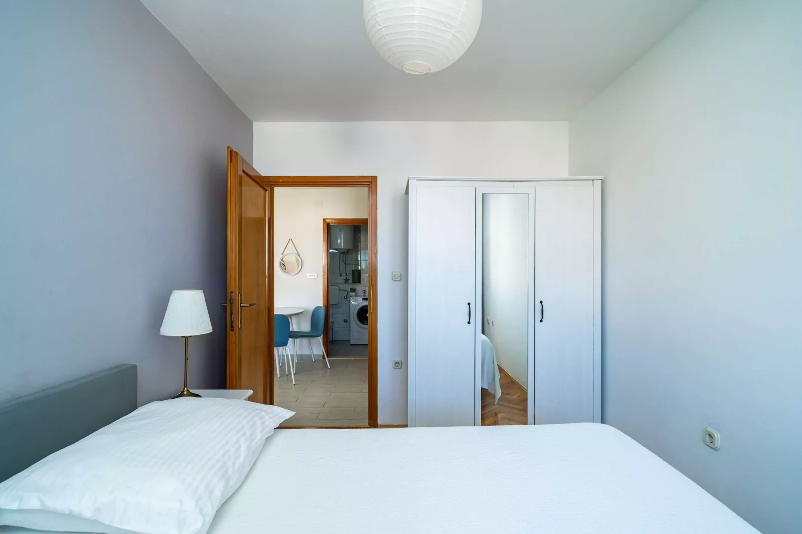 Apartment Radovan - One-Bedroom Apartment with Balcony and Sea View-Slaapkamer