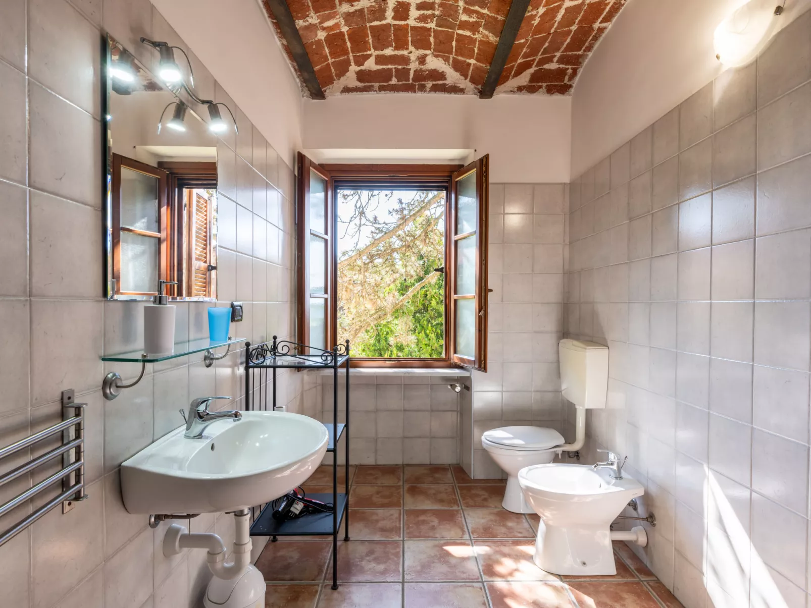 Relais San Desiderio-Binnen