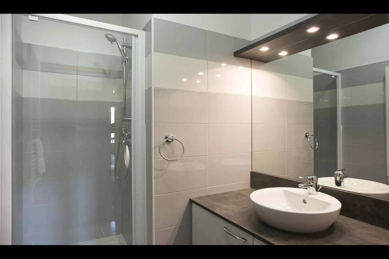 3 Pièces 6 Pers Confort_S6L-Badkamer