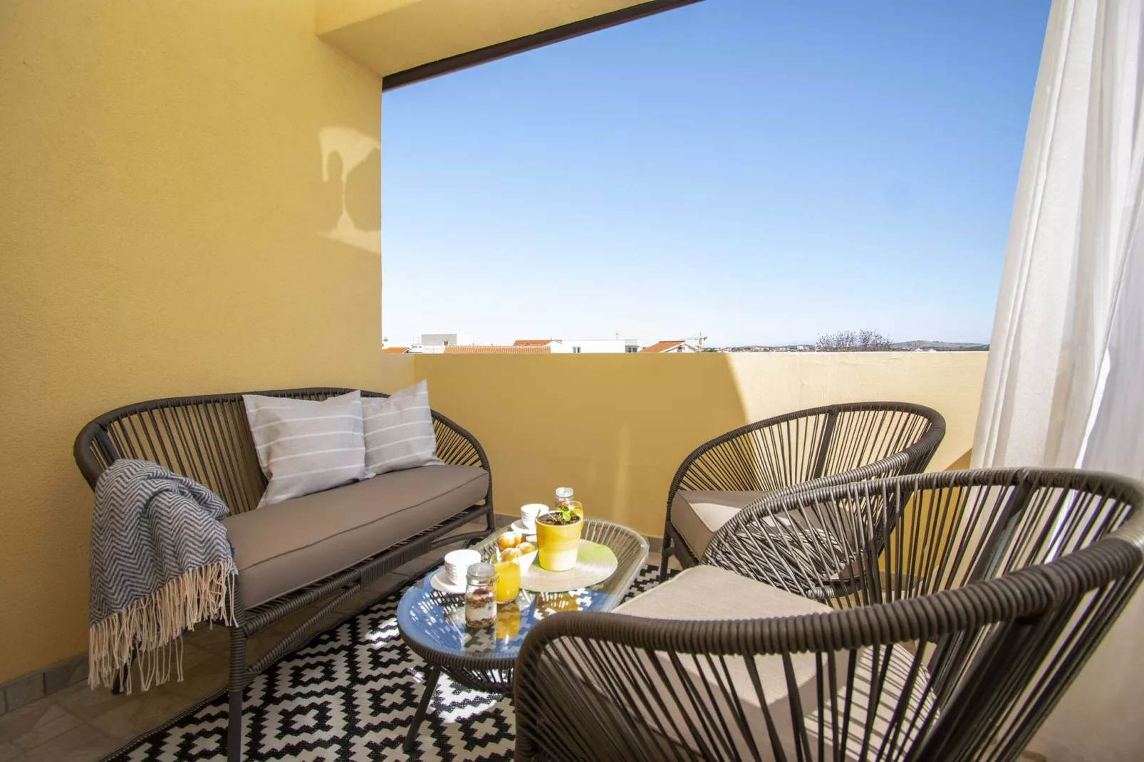 Garden Boutique Apartments - Diora-Terrasbalkon
