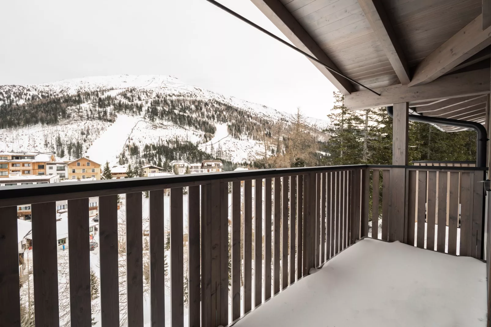 Penthouse Four-bedroom Apartment – KA4P-Uitzicht winter