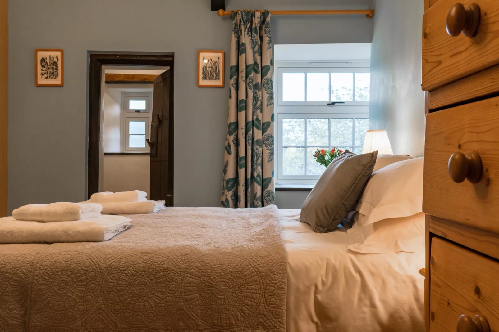 Lower Aylescott Farmhouse-Slaapkamer