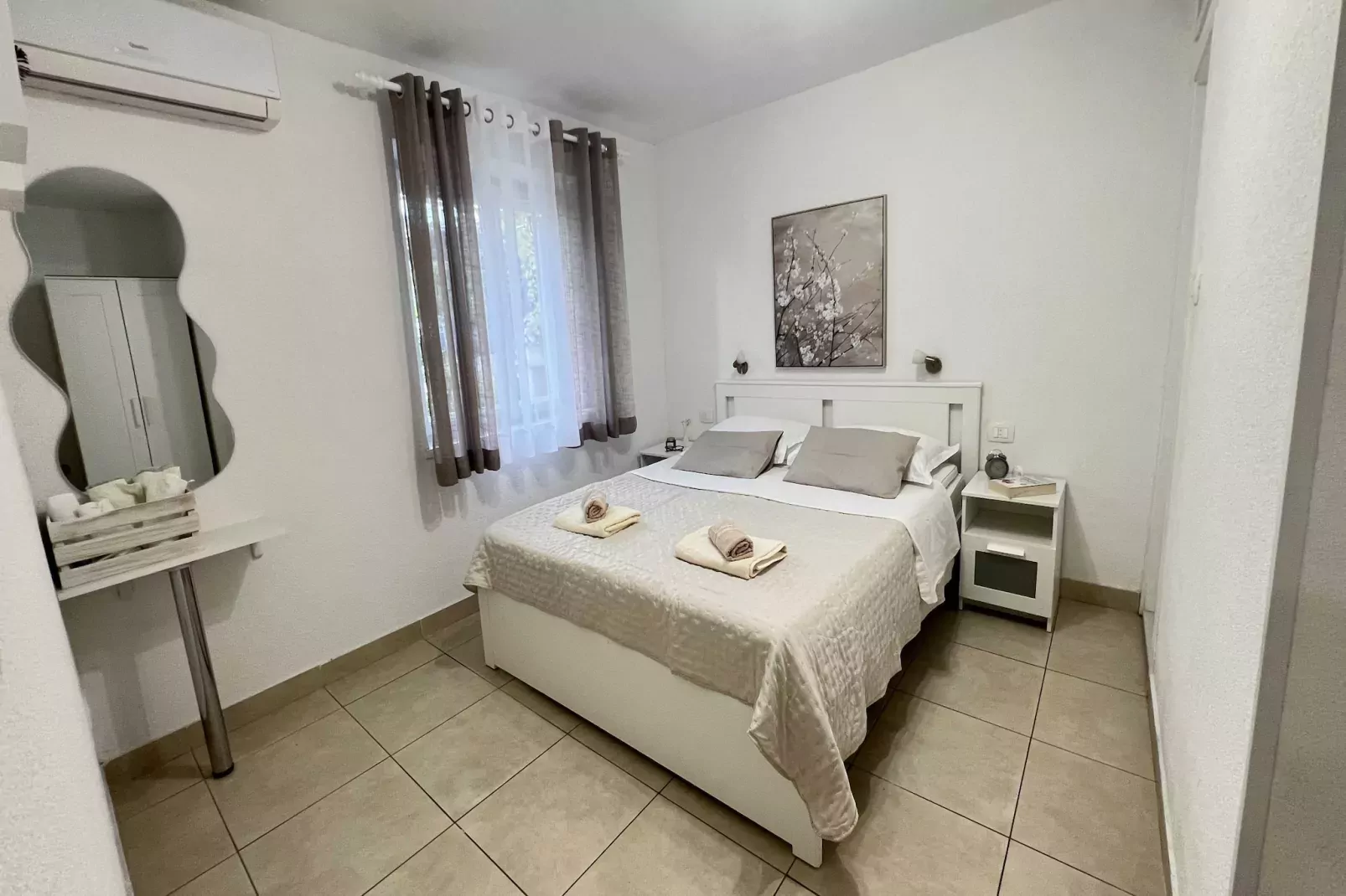 Apartmani Vela Makarska - Studio With Garden View-Slaapkamer