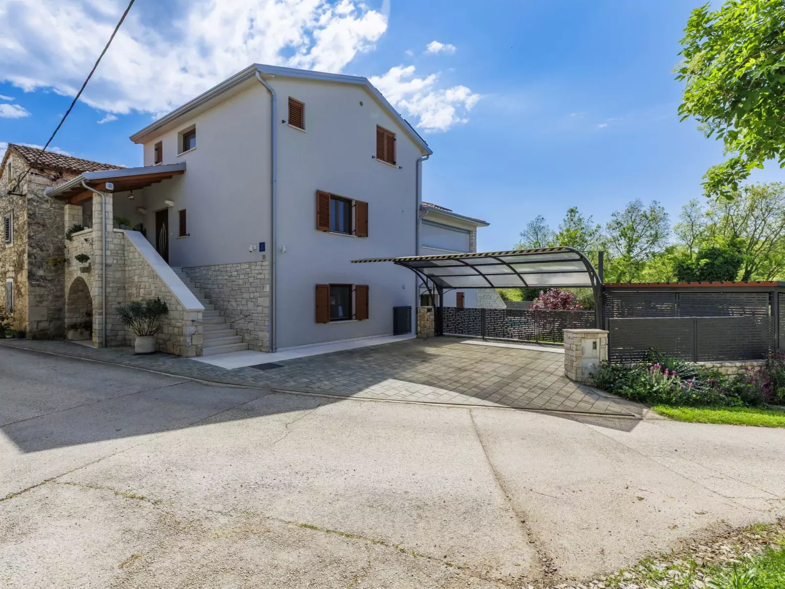 Villa Lora-Buiten