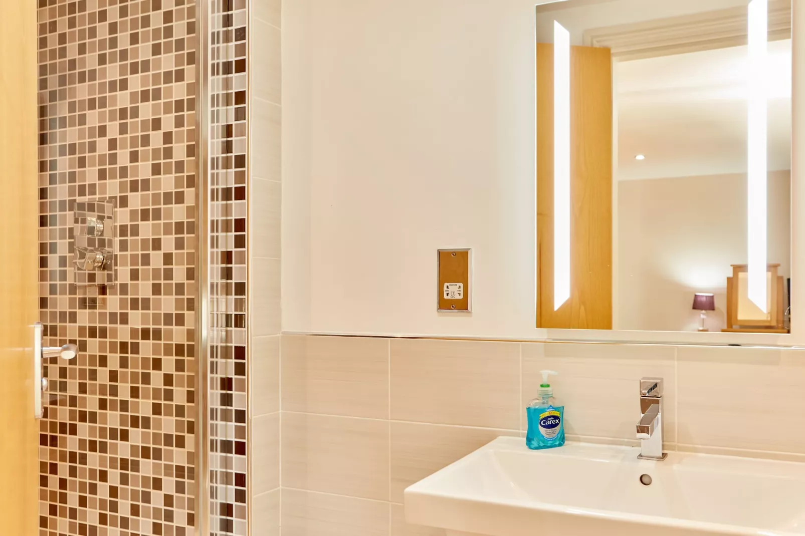 Sunshine Cottage-Badkamer