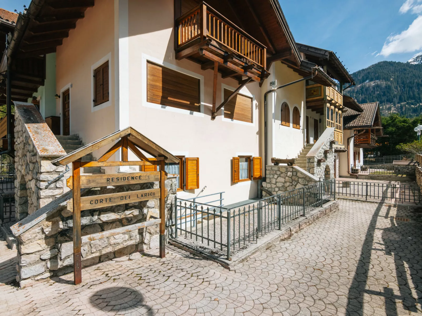 Corte dei Larici-Buiten