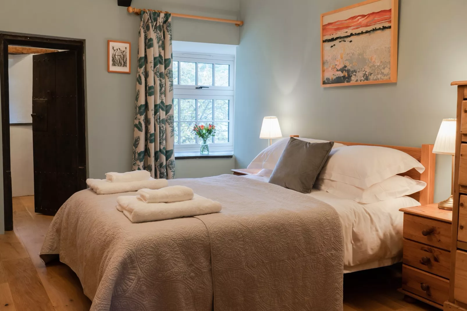 Lower Aylescott Farmhouse-Slaapkamer