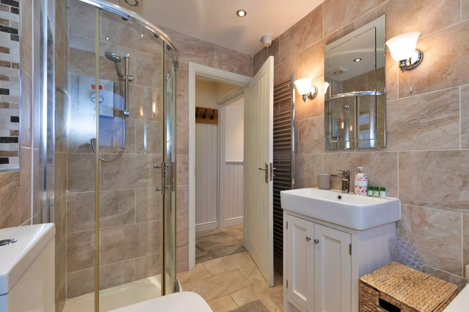 Kingsley Hollows Cottage-Badkamer