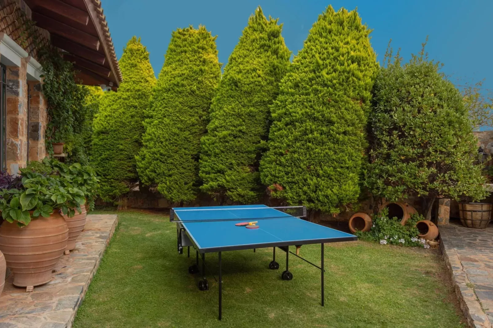 Golden Crest Villa-Tuinen zomer