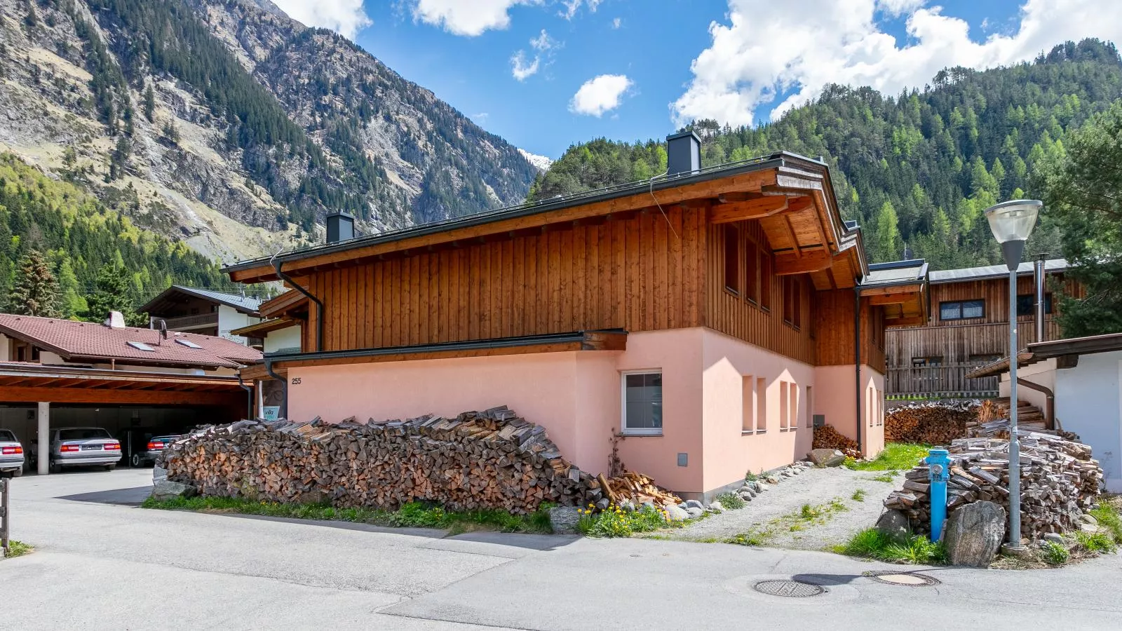 Haus Oliver 3-Buitenkant zomer