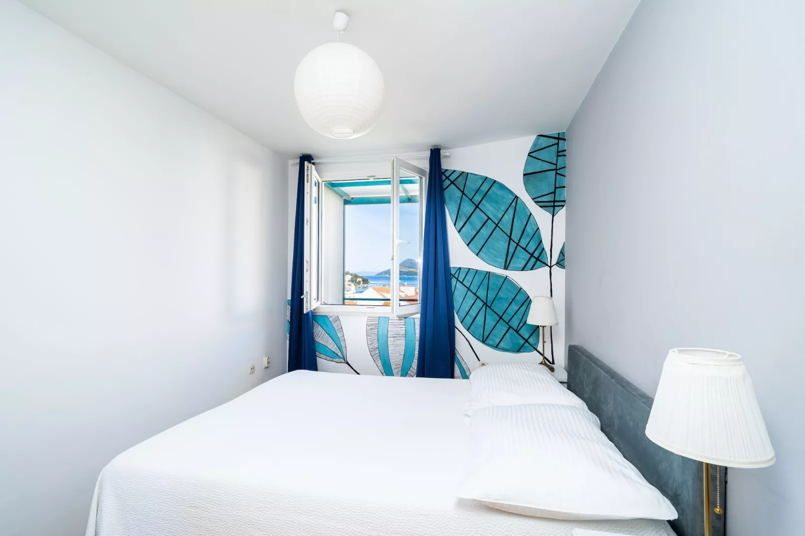 Apartment Radovan - One-Bedroom Apartment with Balcony and Sea View-Slaapkamer