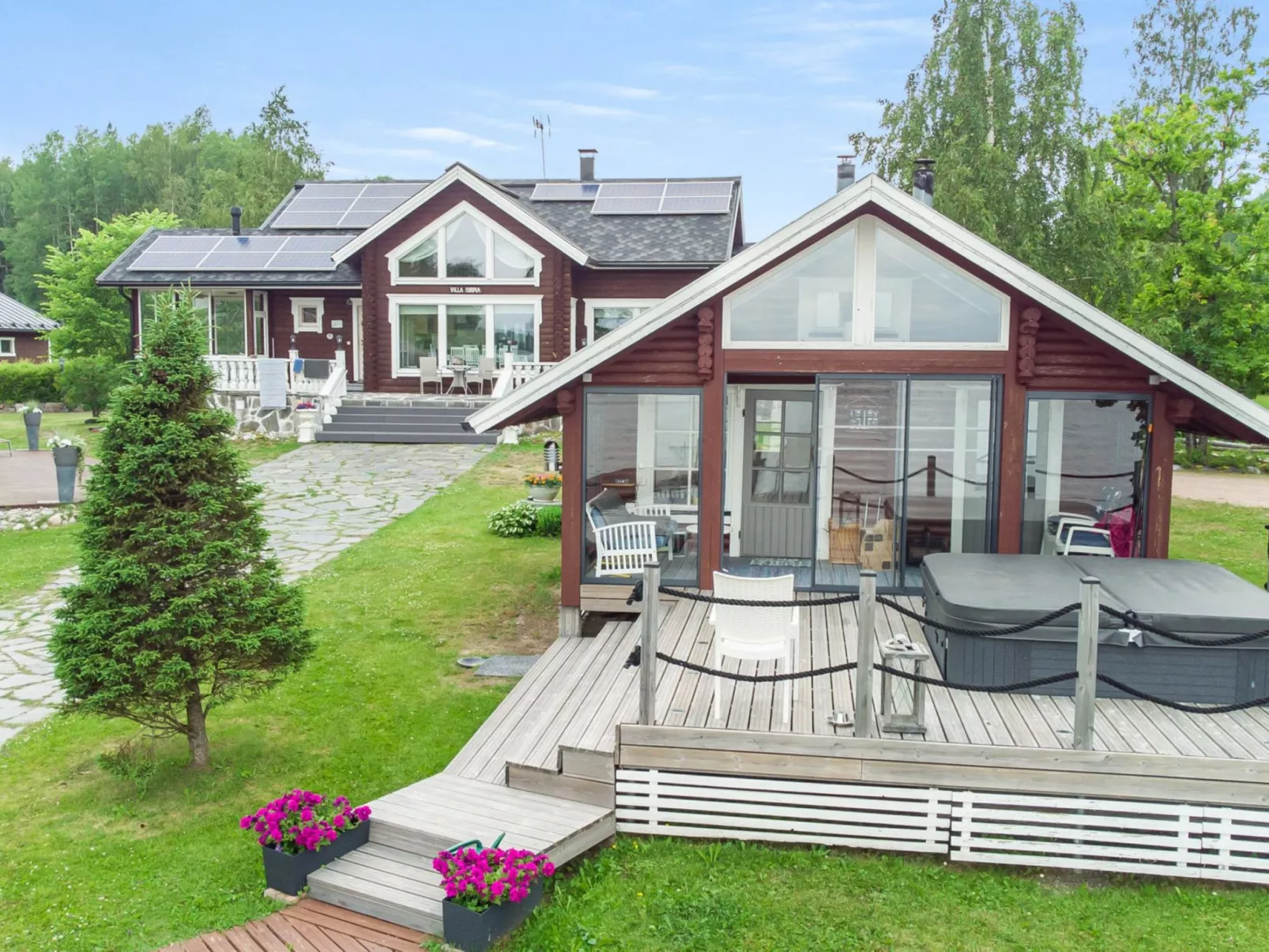 Villa sirpia-Buiten