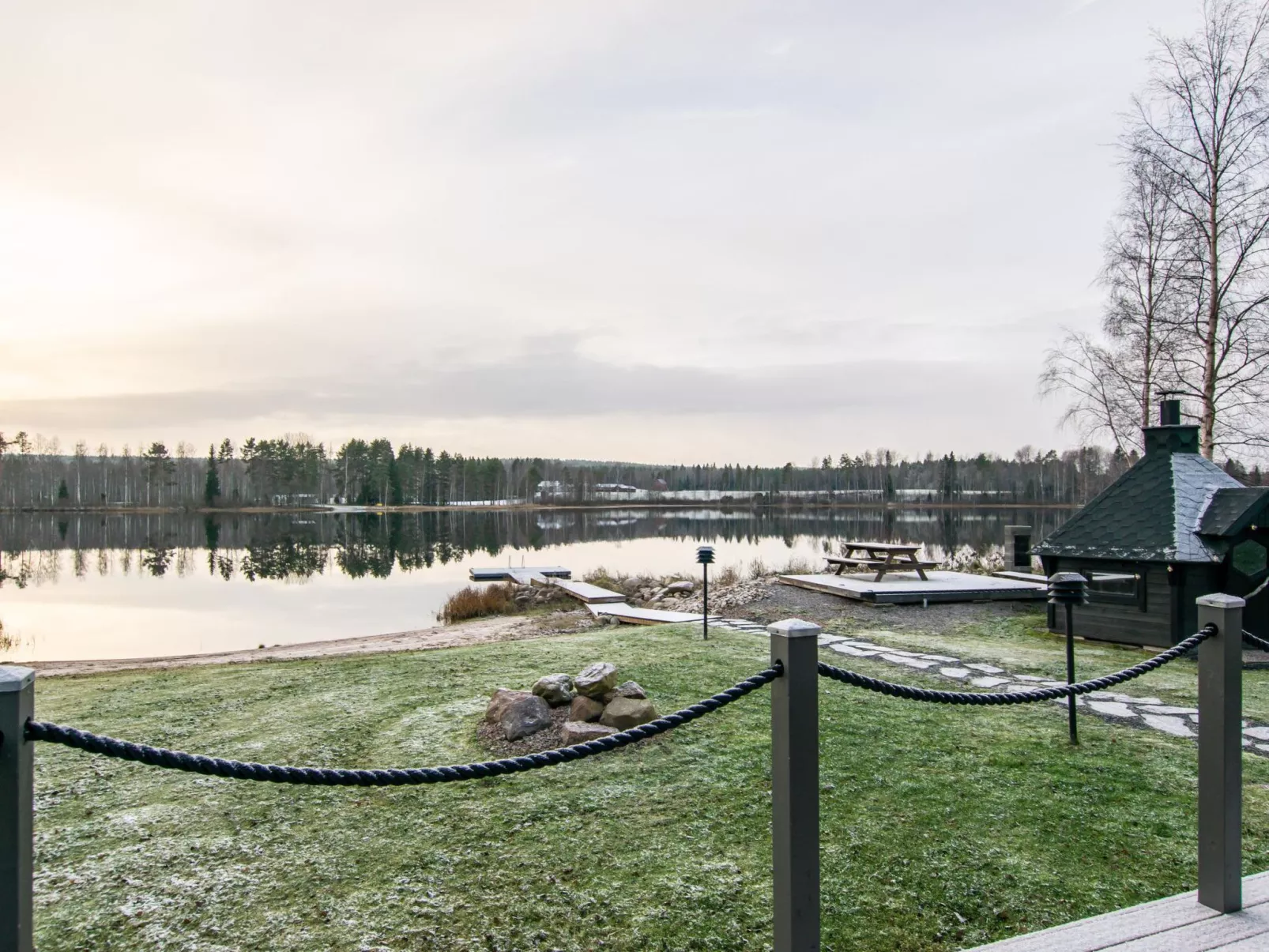 Aurinkopaikka-Buiten