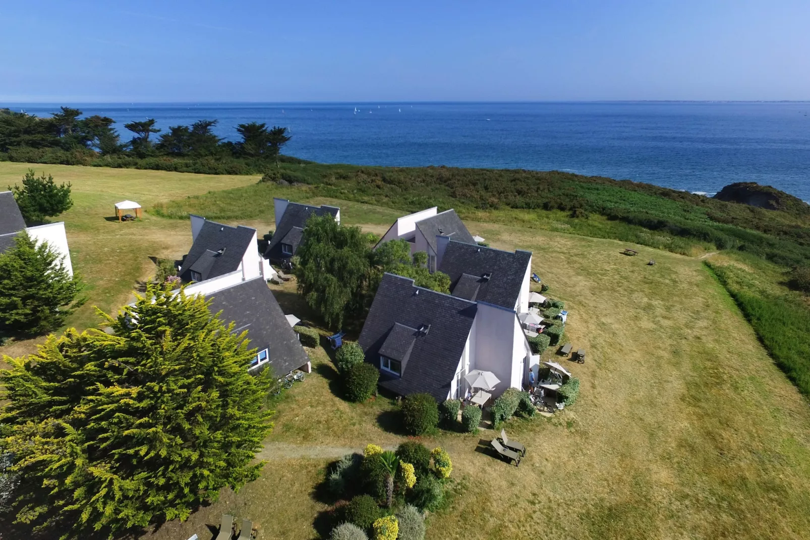 Belle-Île-en-Mer - Gîte 3 Pièces 5 Personnes 1 bébé-Buitenkant zomer