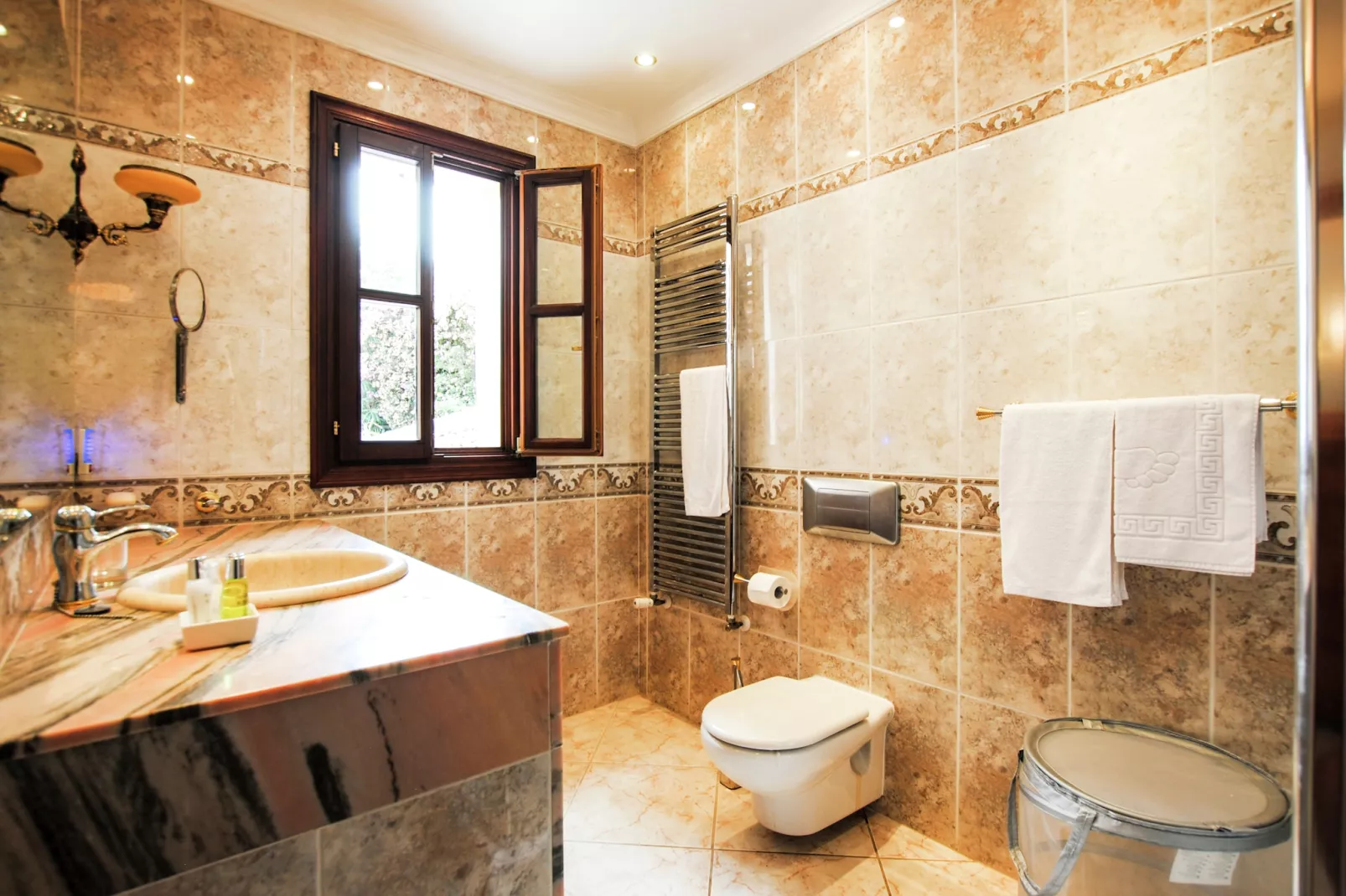 Wundeschönes & Nachhaltiges Casa Cap Vermell-Badkamer