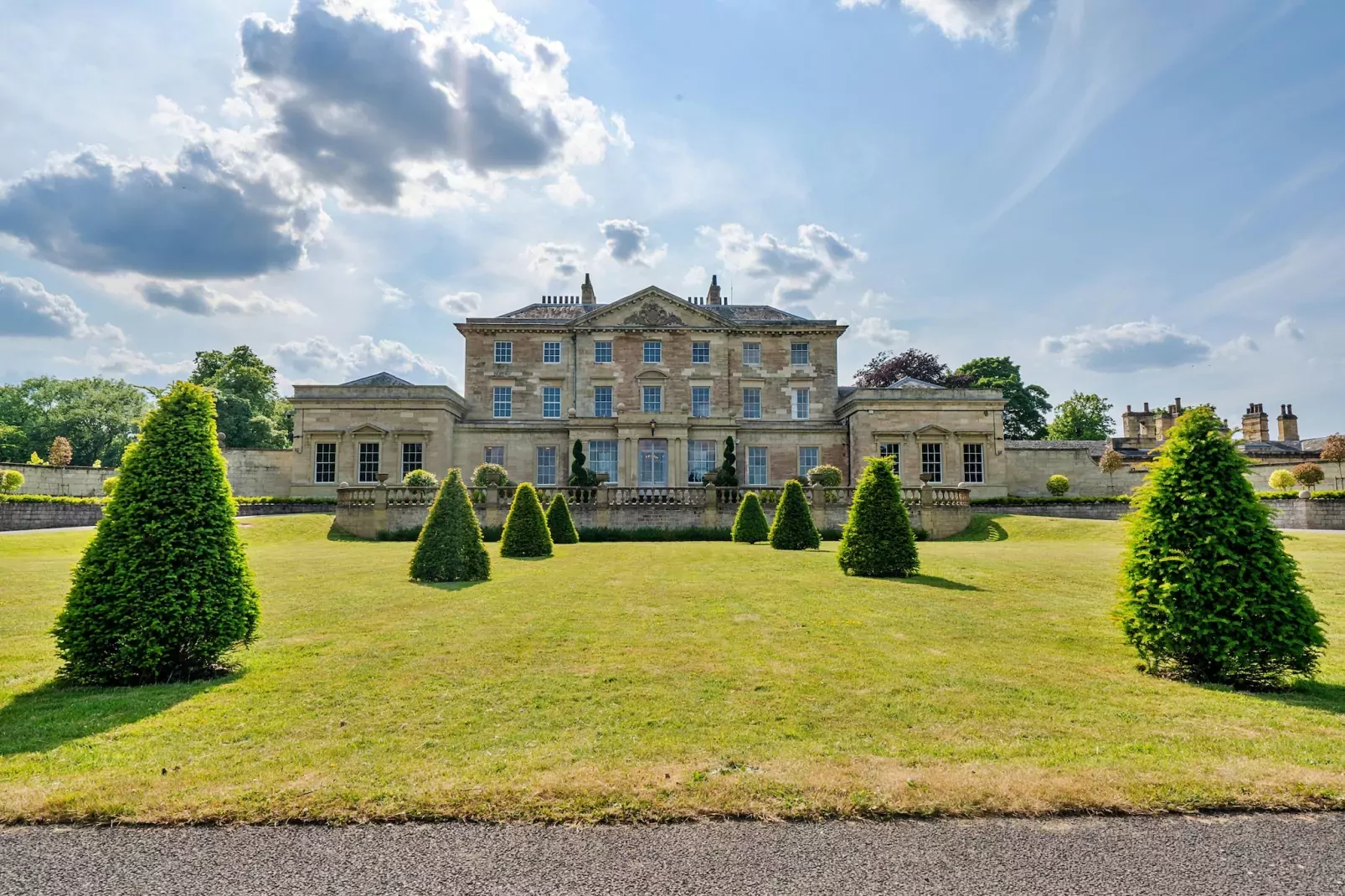 Hickleton Hall-Buitenlucht