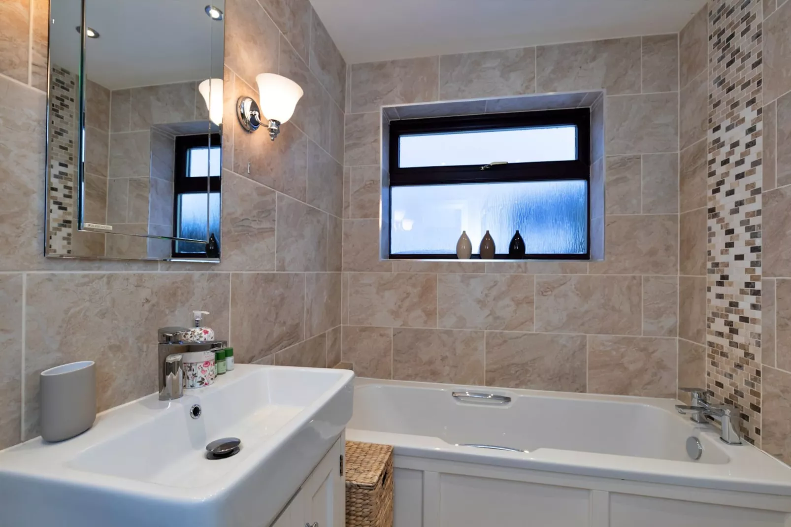 Kingsley Hollows Cottage-Badkamer