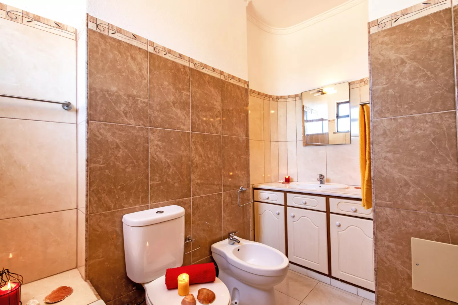 Villa Morais-Badkamer