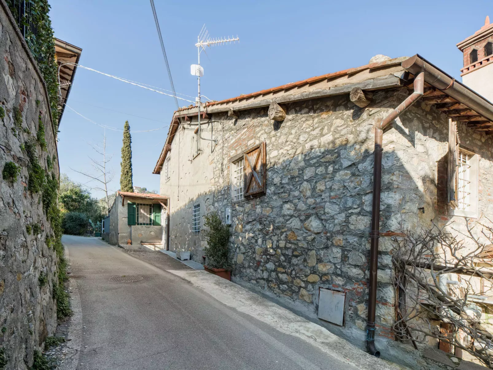 La corte di Miglianello-Buiten