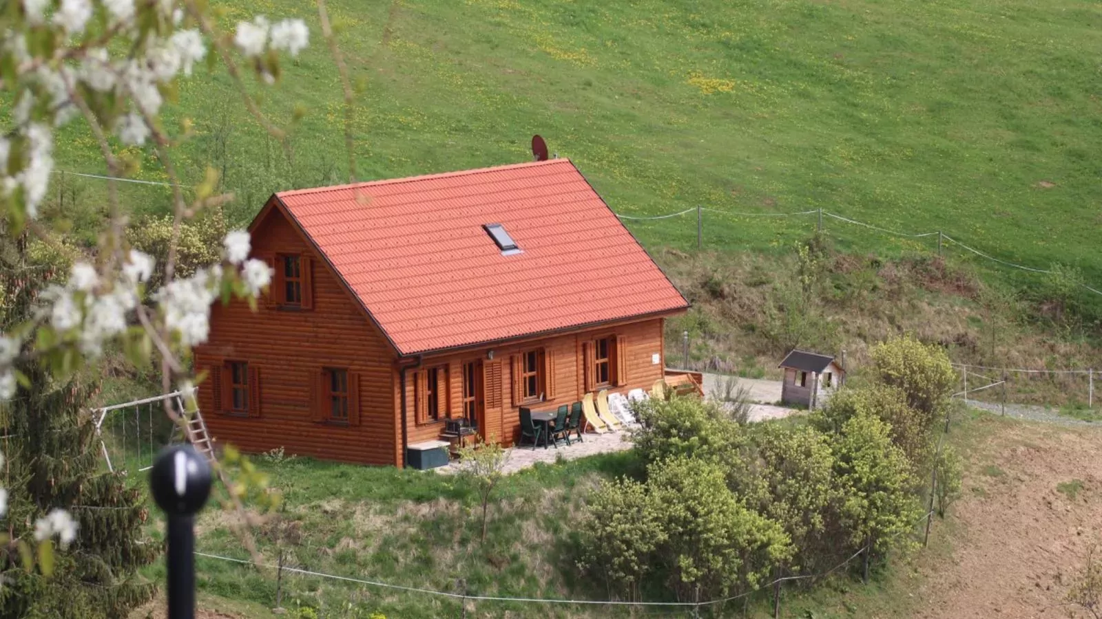 Sternenchalet-Buitenkant zomer