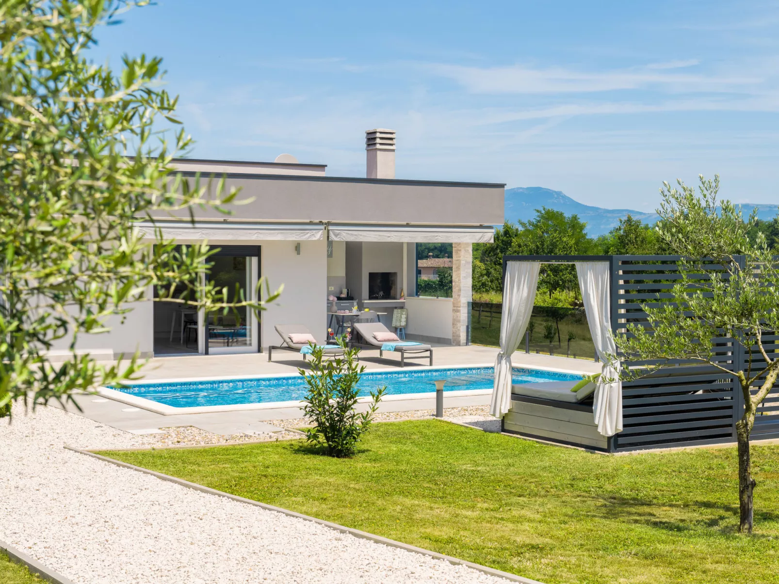 Villa Romantica-Binnen