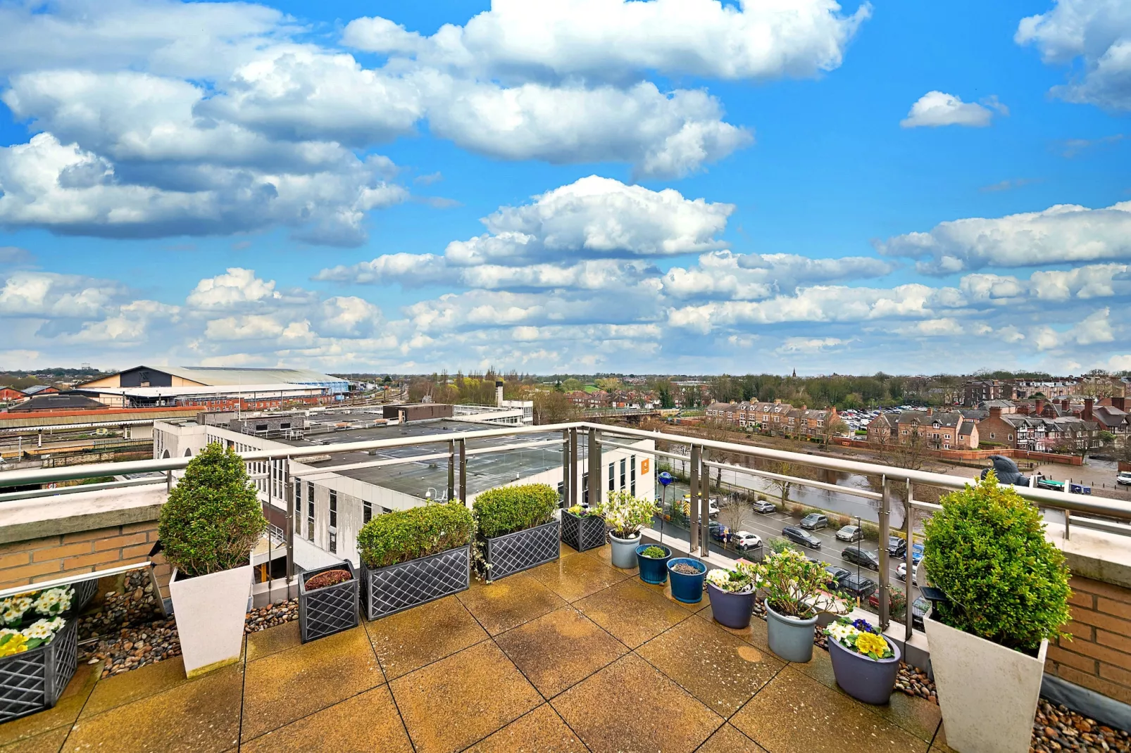 The Penthouse at 611 Westgate-Buitenlucht
