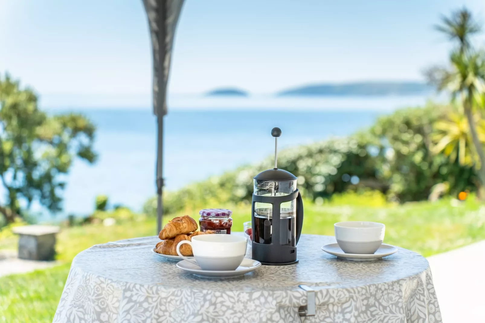 Avalon Sea Views-Sfeer
