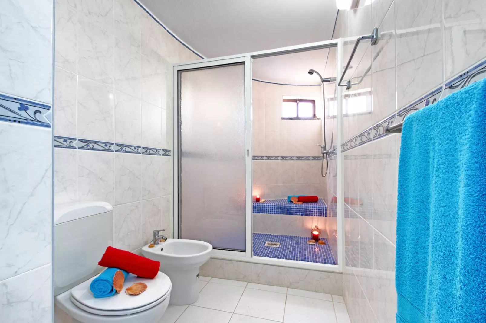 Villa Morais-Badkamer