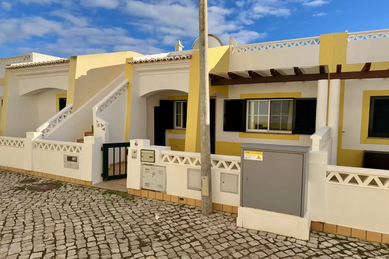 06 Terraços de Benagil (Casa Rosa Azul)-Buitenlucht