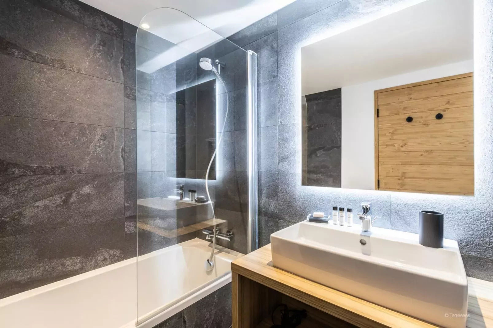 CHAPELLE DABONDANCE Le Flocon Blanc A38S-Badkamer