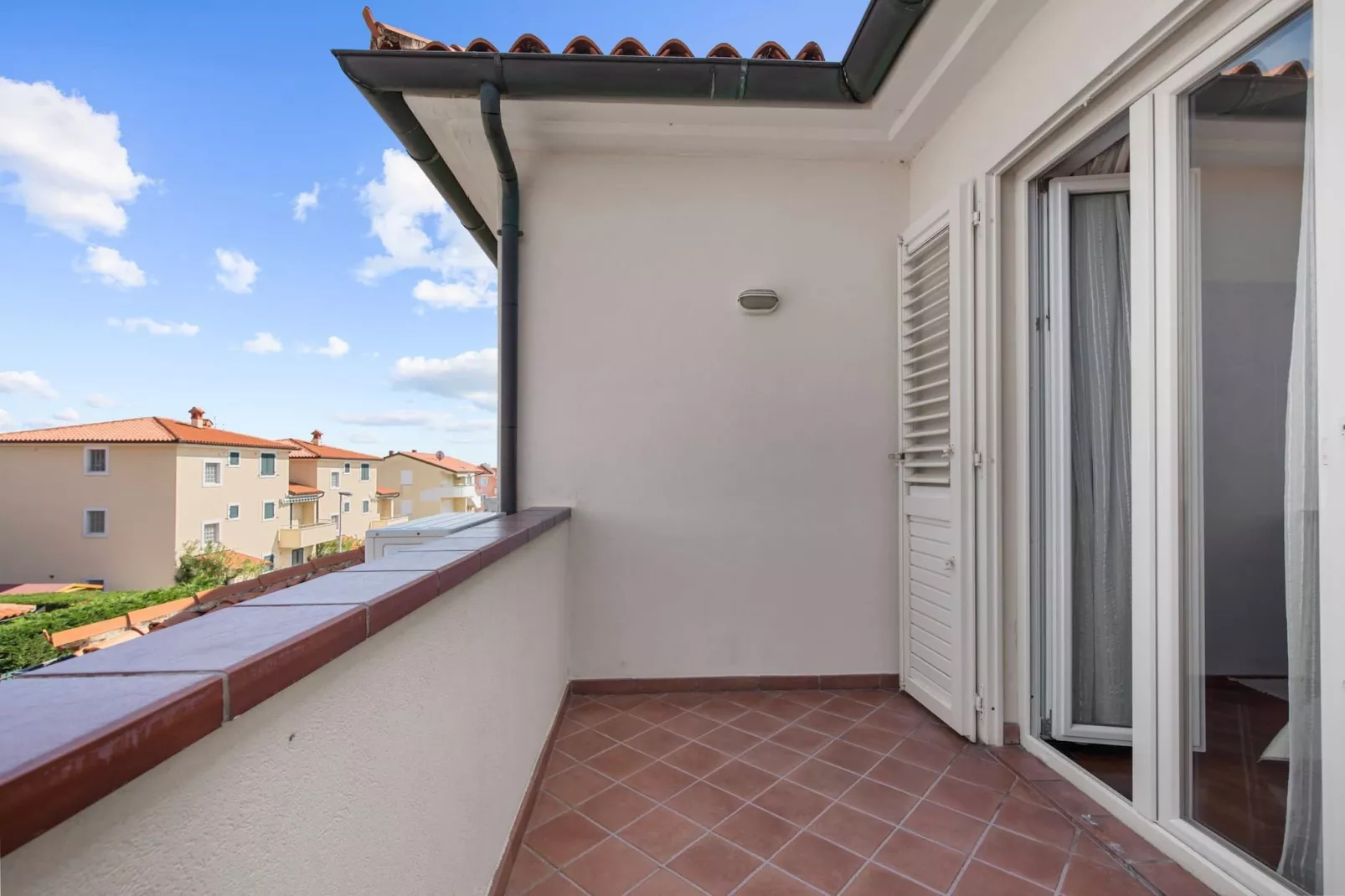 Villa Beauty with Private Pool-Terrasbalkon