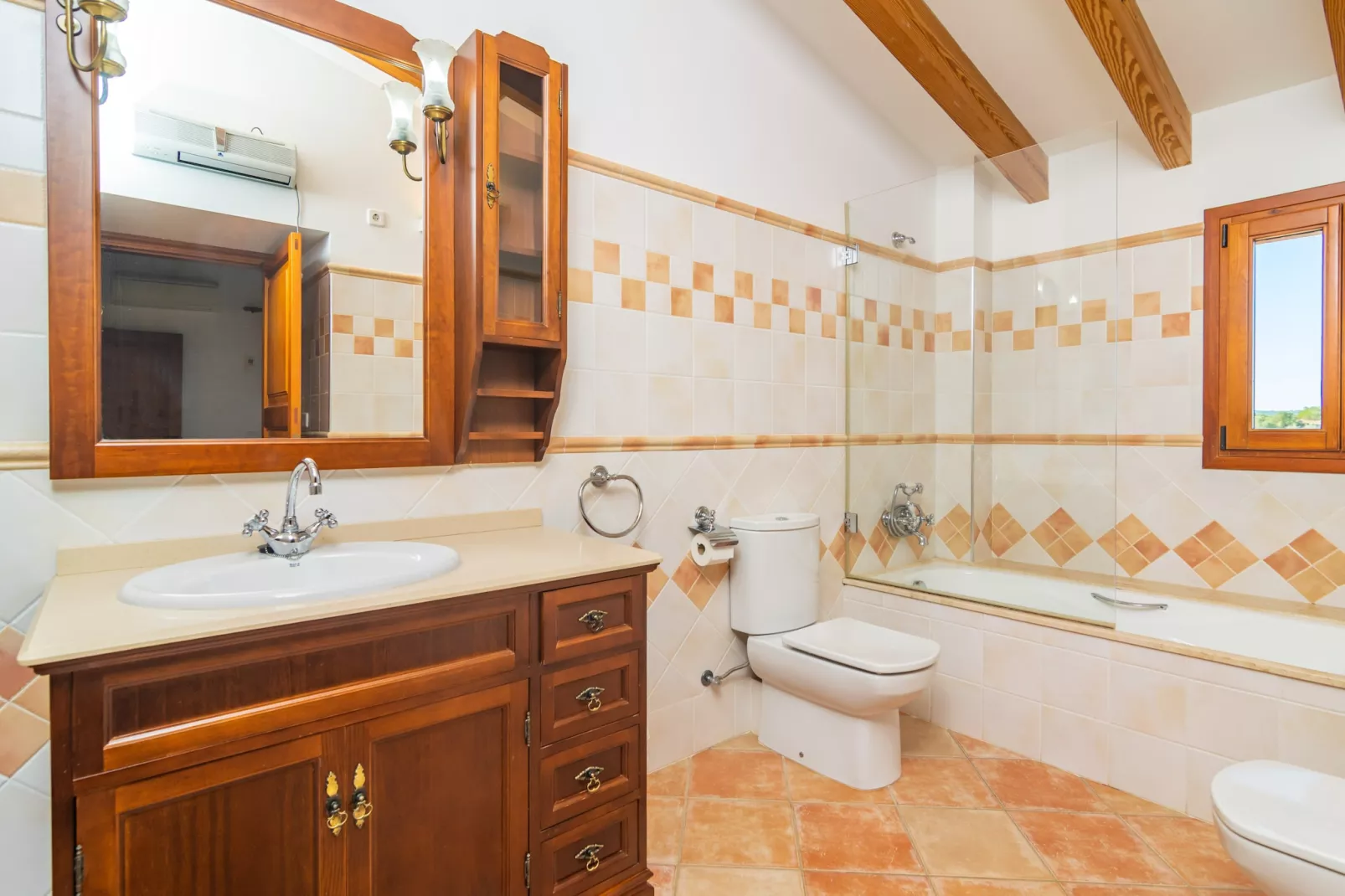 Cas General (santa Eugenia)-Badkamer