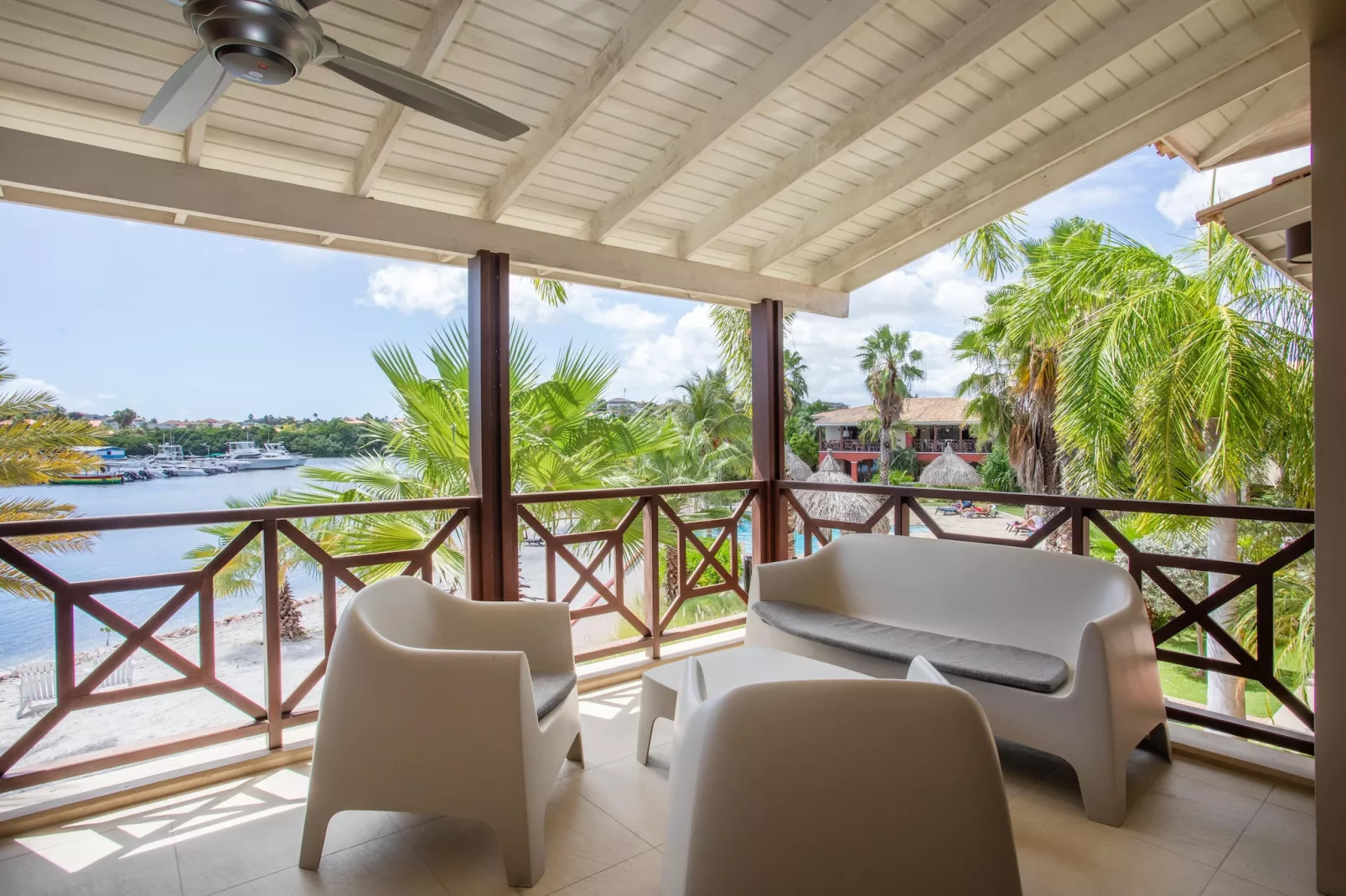 Spanish Water Apartment-Terrasbalkon