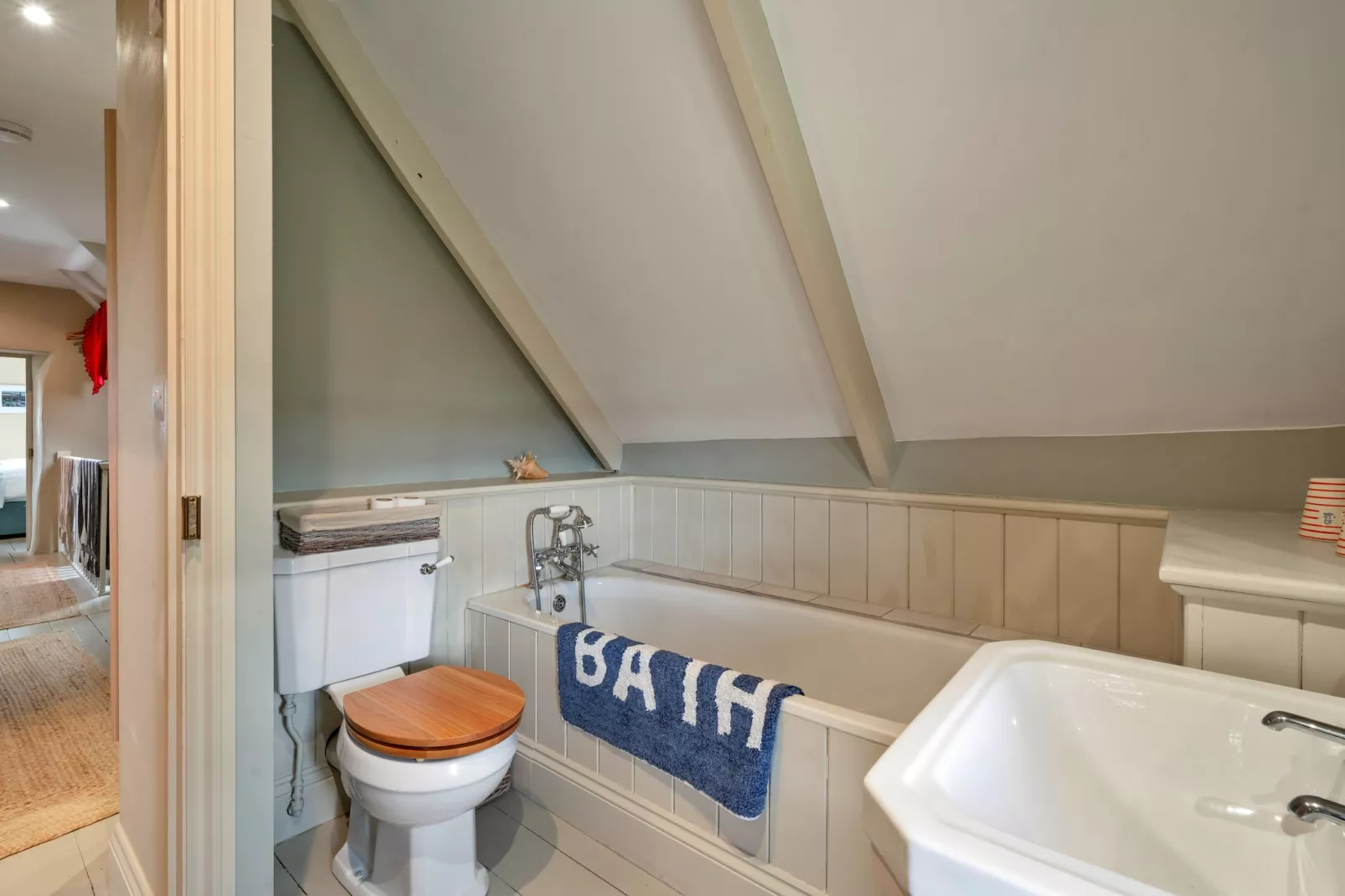 St Eval School House-Badkamer