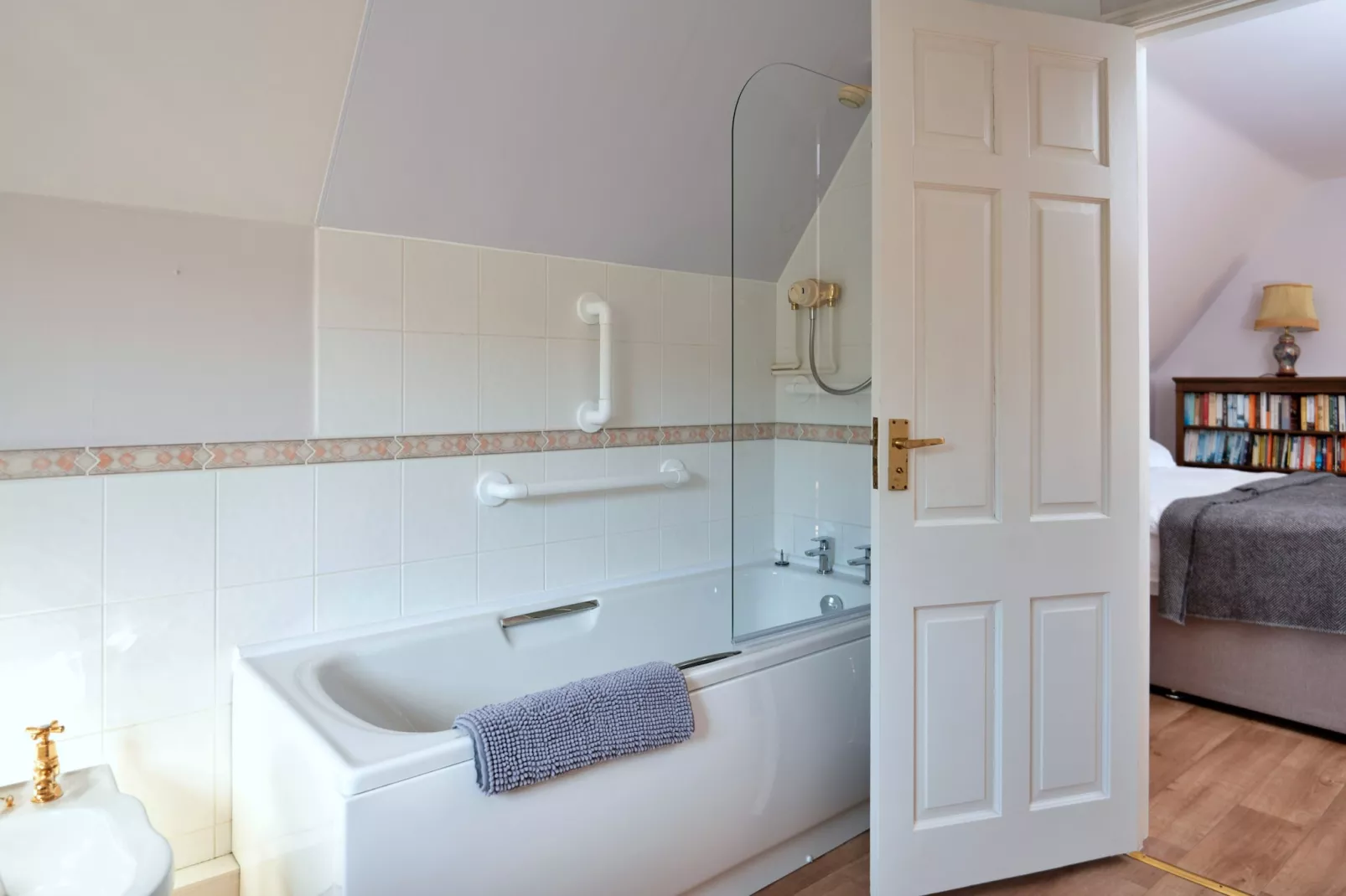 Cwmfron House-Badkamer