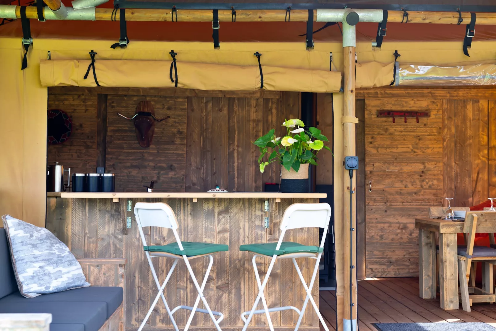Rusty Lane, Safari Lodge-Terras