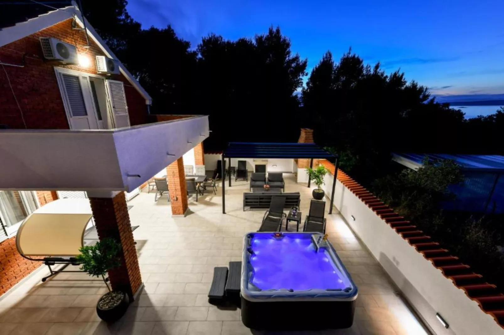 Four Bedroom Villa With Hot Tub-Uitzicht