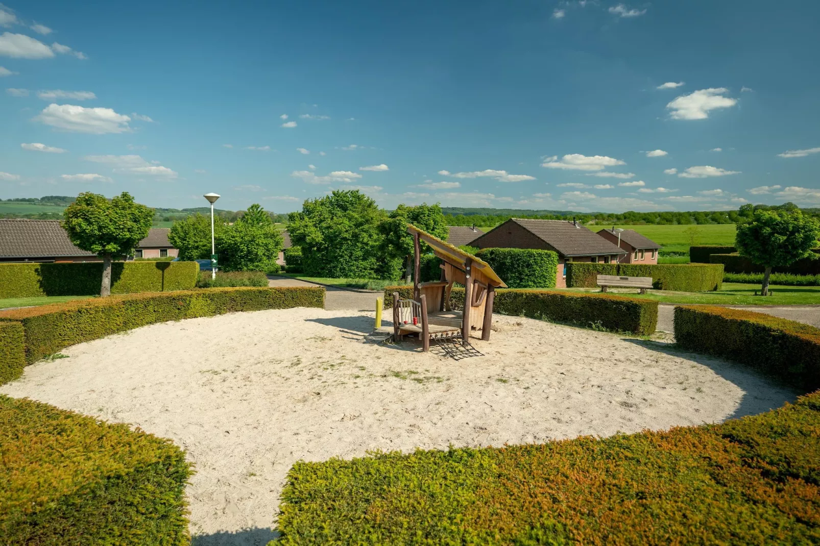 Vakantiepark Reevallis 1-Tuinen zomer