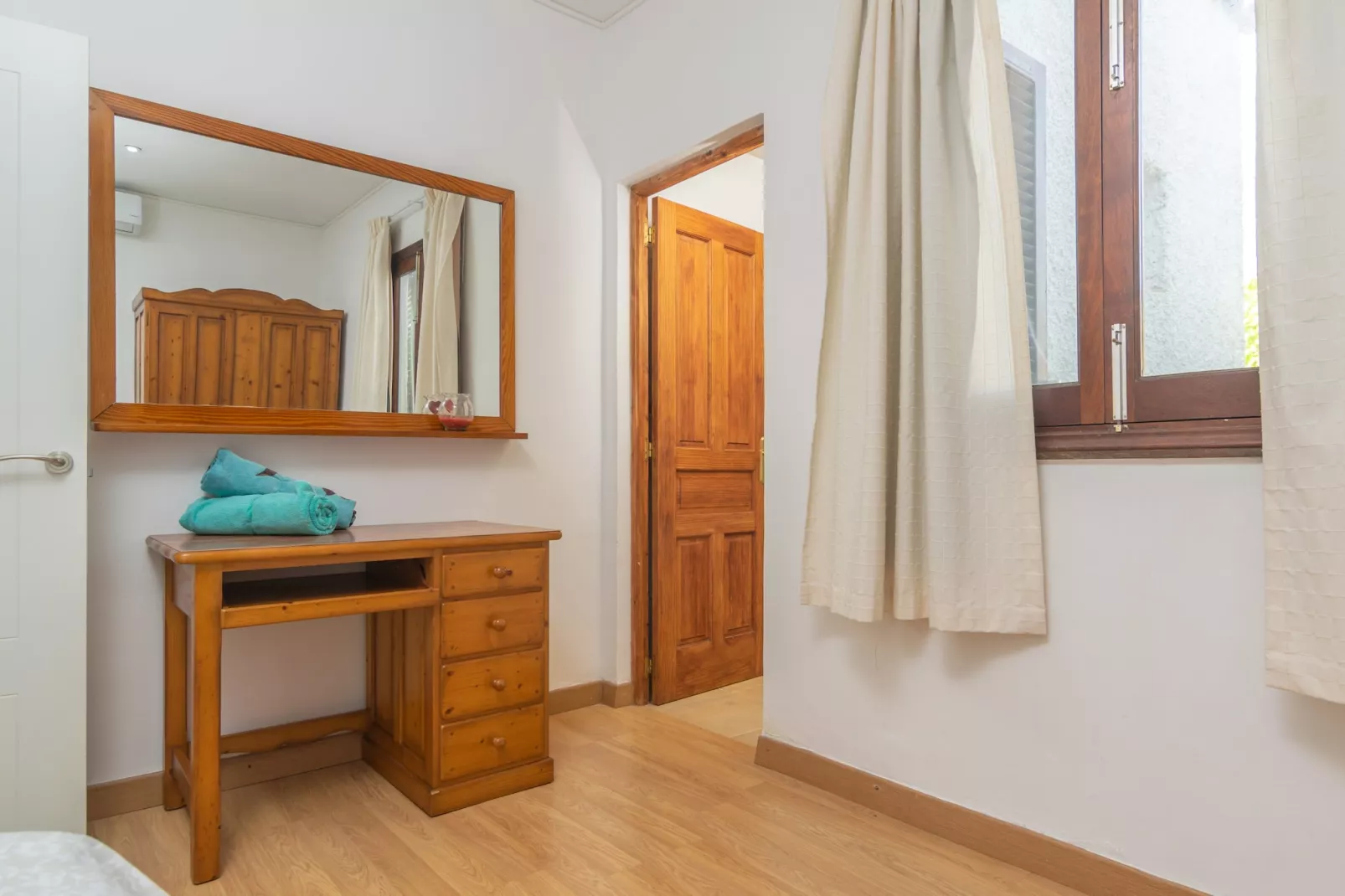 Villa Luna-Image-tags.