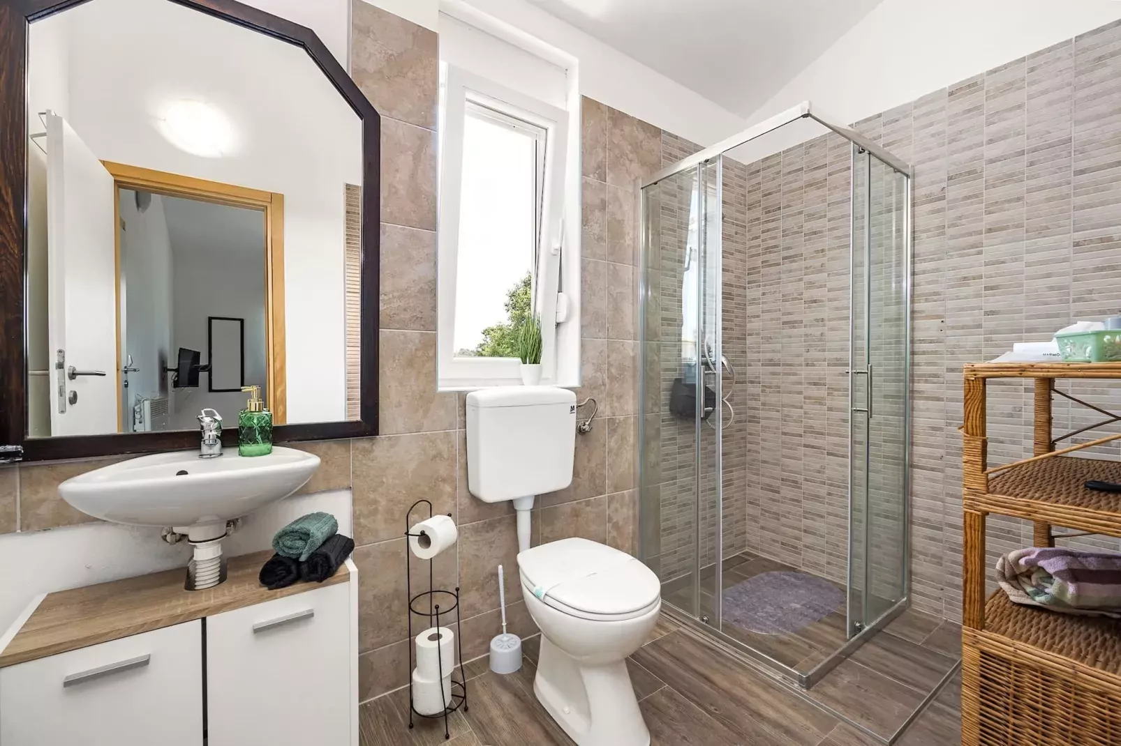 Villa Jakov with Private Pool-Badkamer